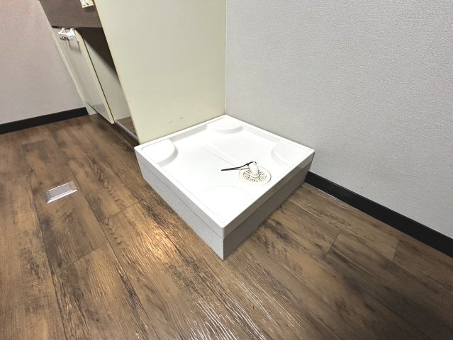 サンヴィラ六甲道パート2の設備|室内洗濯機置き場です