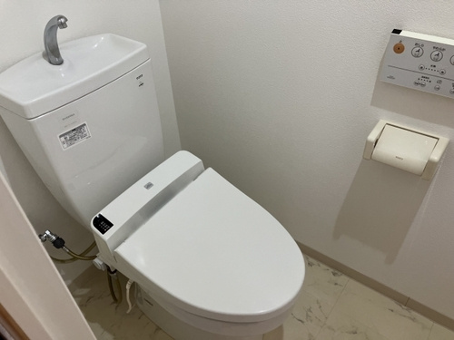 熊本市中央区新町１丁目の賃貸マンションのトイレ