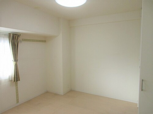 熊本市中央区新町１丁目の賃貸マンションの洋室