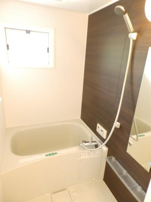 【浴室】 | アンベリール | 落ち着いた空間のお風呂です