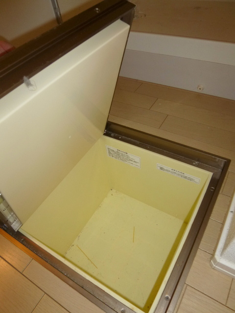 メゾン西早稲田の設備|★床下収納有り（同サイズ２か所）★
