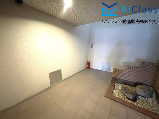 アーバンヒルズ上沢のエントランス|落ち着いたエントランスです