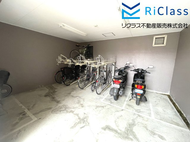 アーバンヒルズ上沢の駐輪場|駐輪場・バイク置き場あります