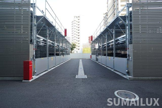 グランドオーク九品寺の駐車場