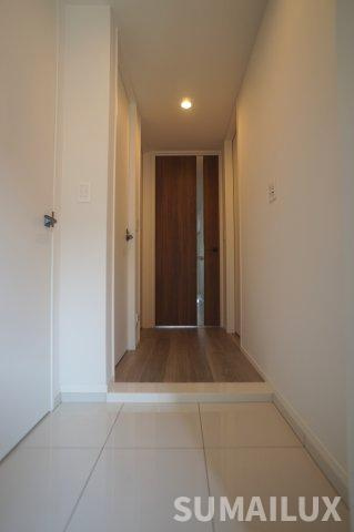 グランドオーク九品寺の玄関