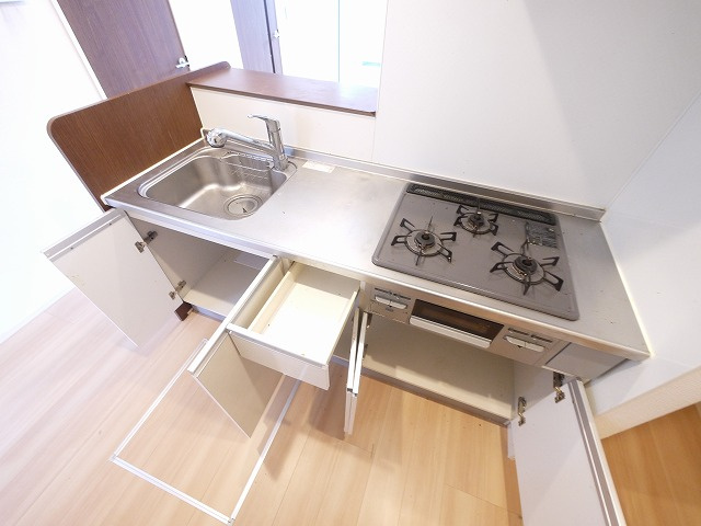 コーラル杉本のキッチン|きれいなキッチンです