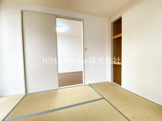 ファミールコーポ高屋2の和室|和の香りが漂うお部屋です◇