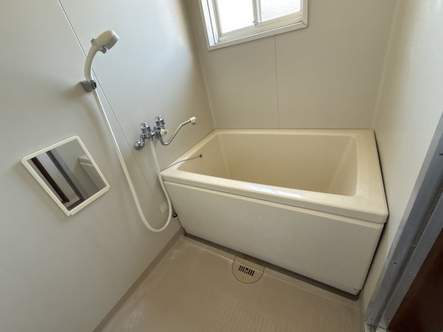 シンプルライフ田寺の浴室