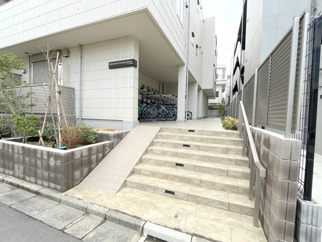 ヘーベルメゾン中村南のロビー|★アプローチ★
