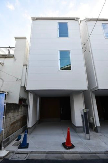 新築戸建　墨田区八広３丁目　所有権　カースペース付の外観