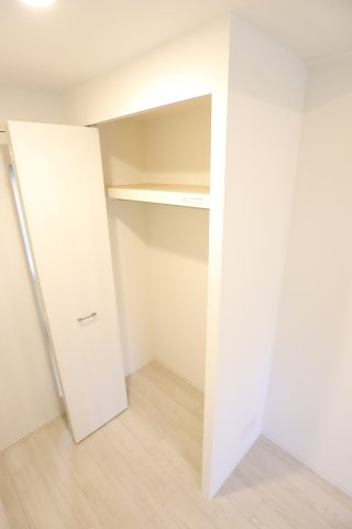 大阪市都島区中野町２丁目の賃貸マンションの収納