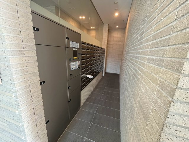 プラウドタワー住吉のエントランス