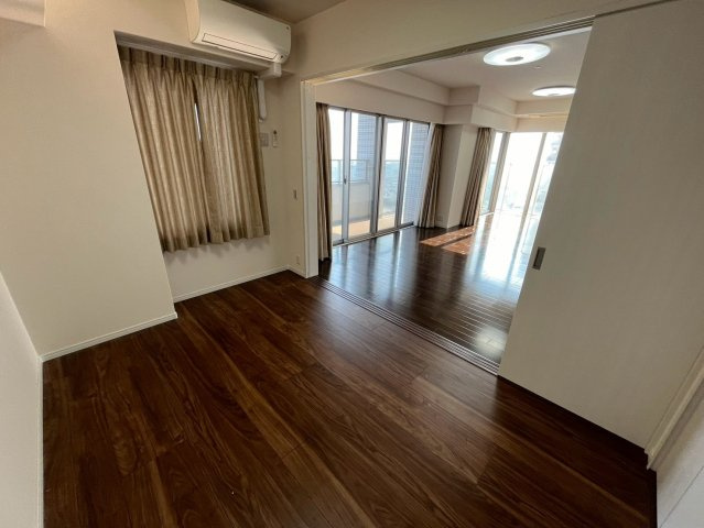 プラウドタワー住吉の居間・リビング