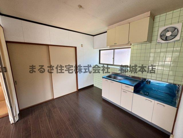 ナ・ルーチェ都原のキッチン