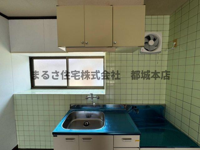 ナ・ルーチェ都原のキッチン