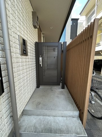 メゾン ド エスポワールのエントランス|★オートロック★