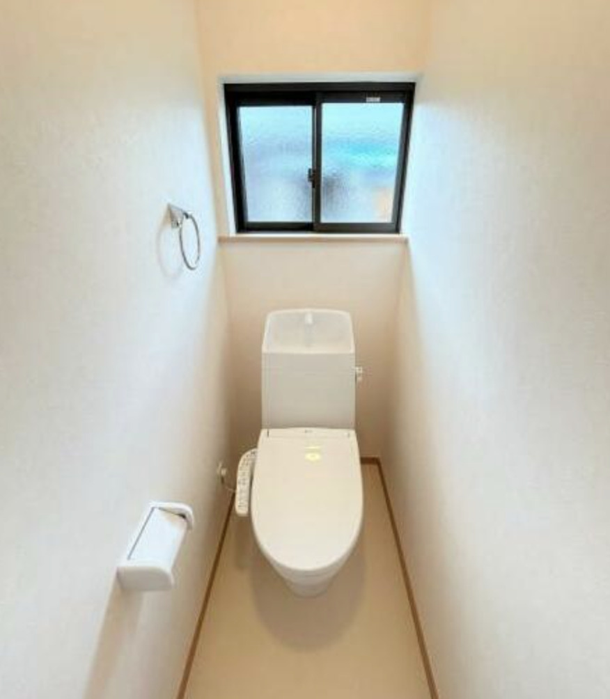 足利市今福町の中古一戸建のトイレ