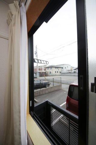 ボヌールみなとまちのバルコニー