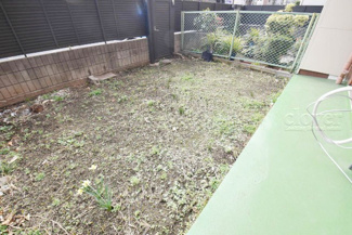 【展望】 | 自慢の専用庭。専有部分ではありませんが、ガーデニングや家庭菜園など専用使用できる空間として、ご利用ください。～即日のご見学可能～　お問合せはお気軽にどうぞ。

