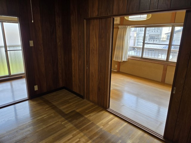 岐阜市菊水町の洋室