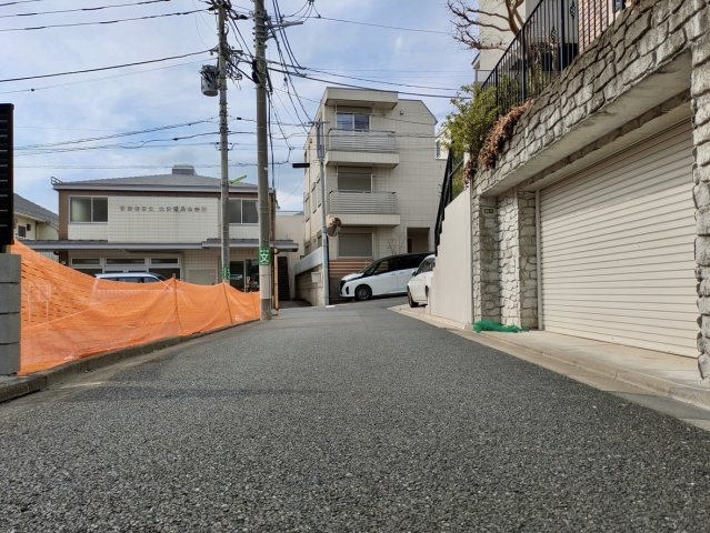 【前面道路含む現地写真】 | 世田谷区北沢４丁目　売地