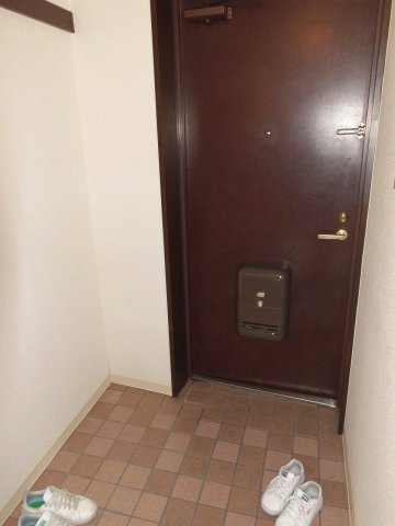 セオコート明石IIの玄関