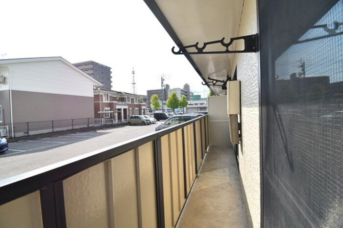 コウジィーコート前川のバルコニー