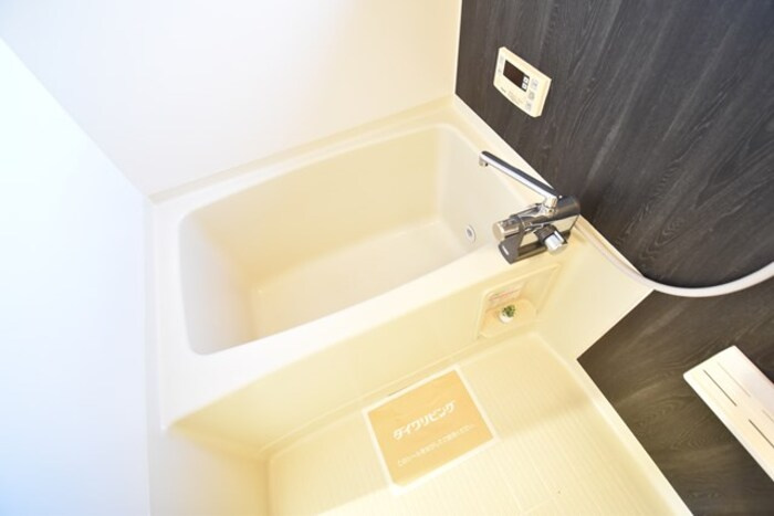 コウジィーコート前川の浴室