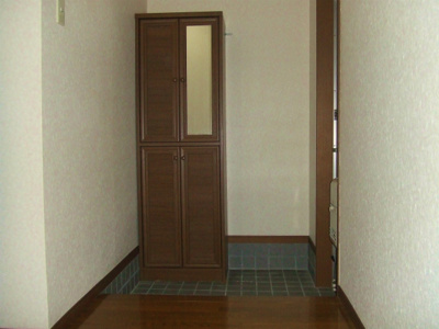 【玄関】 | パールハイツマツダ | 別部屋の写真のため現況を優先します