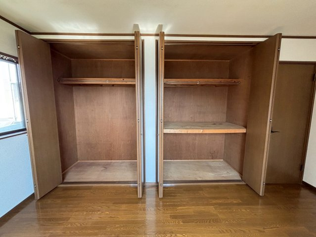 【子供部屋】 | パールハイツマツダ | 別部屋の写真のため現況を優先します