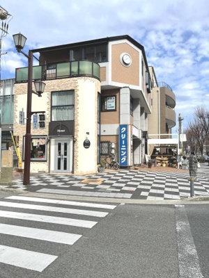 【外観】 | プティビル | ラポルテ北館側（西側）から