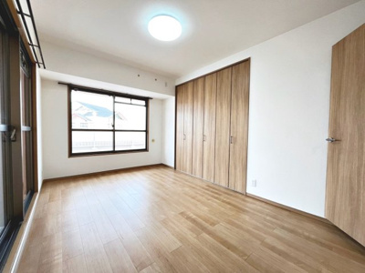 【寝室】 | ローレルスクエア和泉中央B棟 | 家探しはどうやってするの？から資金のことや住宅ローン、税金や制度のことまで住宅の難しいことをわかりやすく説明いたします♪