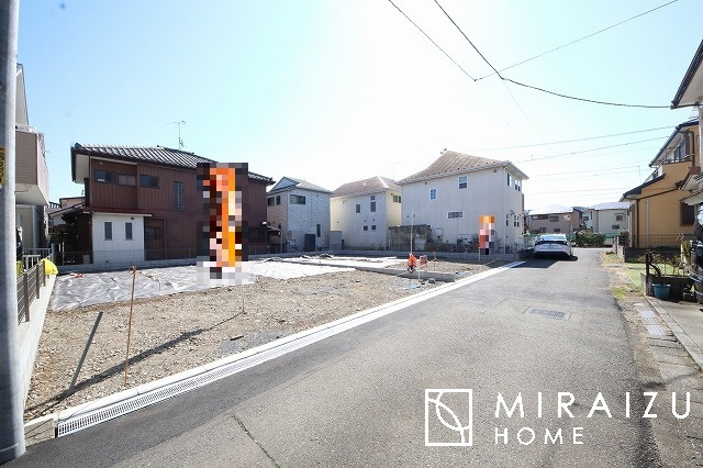 【周辺】 | お車の運転に自信のない方でも安心かなと思います。とても解放感があり、日当たりも気持ちよさそうです。

