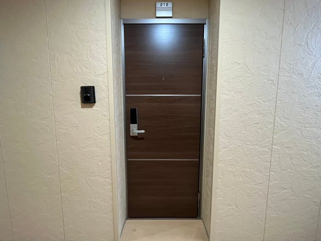 ミウエスパースの玄関