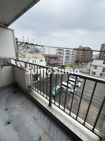 パレス上原のバルコニー