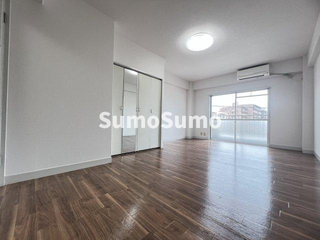 パレス上原の居間・リビング