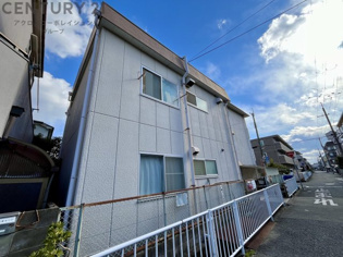 三興マンションの外観
