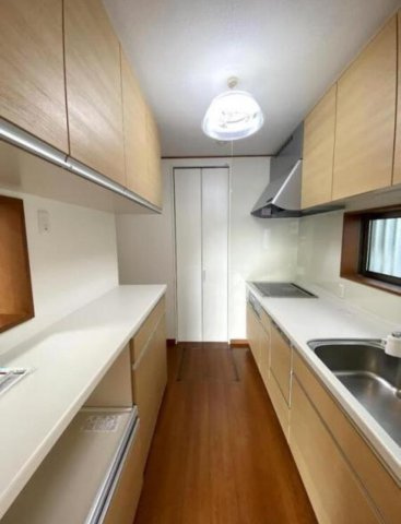 厚木市関口 サウナ付き戸建てのキッチン