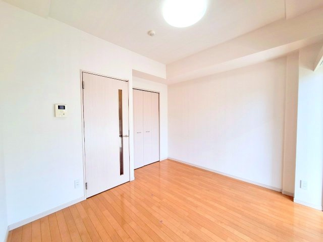 紅葉山パレスのエントランス