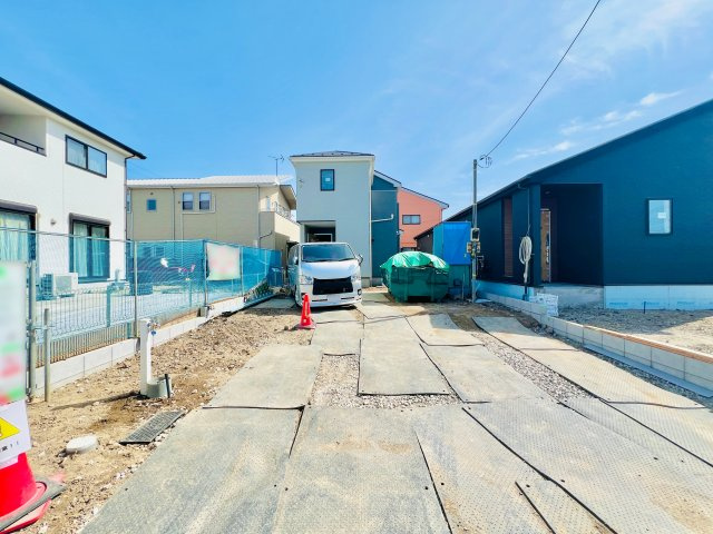 玉村斎田の外観|駐車スペース3台可♪