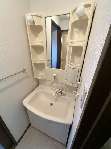 アズールY’sの洗面所