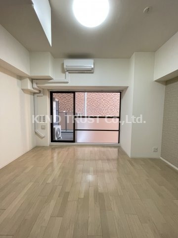HS梅田EASTの居間・リビング|ゆったりとした居間です