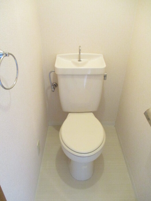 プライマリー花畑駅西のトイレ|落ち着いたトイレです