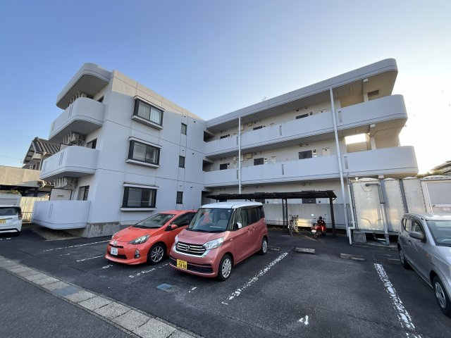 アズールY’sの外観