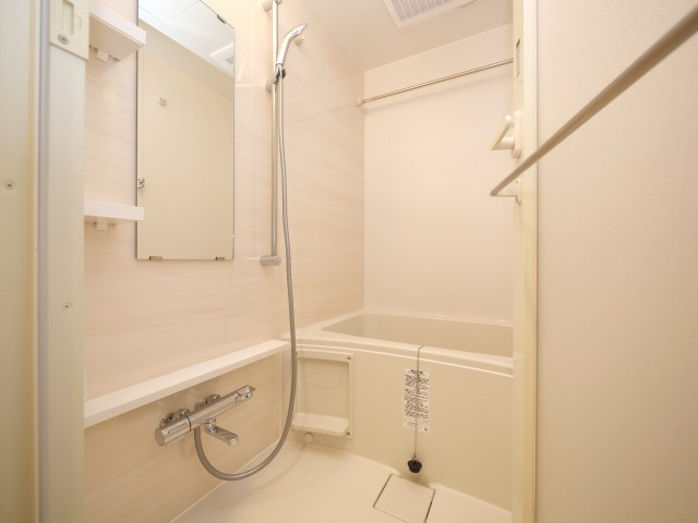 リビオメゾン新大阪の浴室