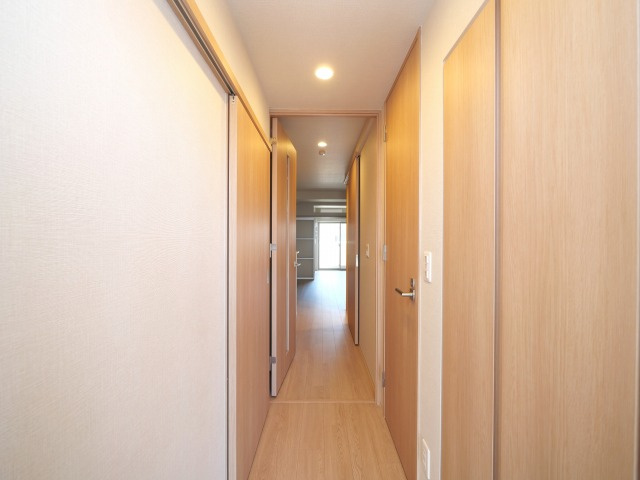 リビオメゾン新大阪の玄関