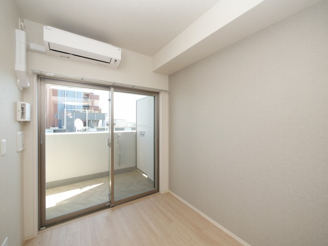 リビオメゾン新大阪の洋室