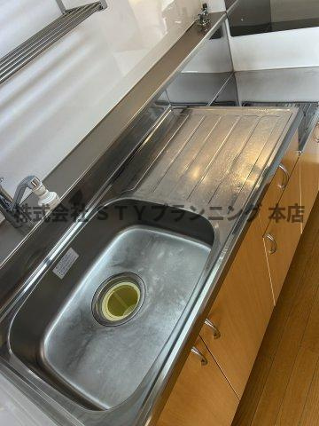 仲介手数料０円！満ビルのキッチン