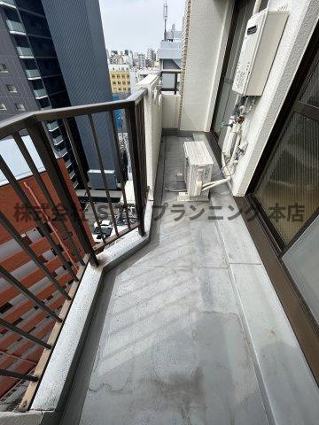 仲介手数料０円！満ビルのバルコニー