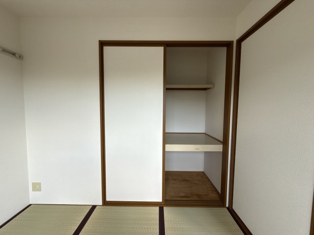 ハッピーロード佐土の収納